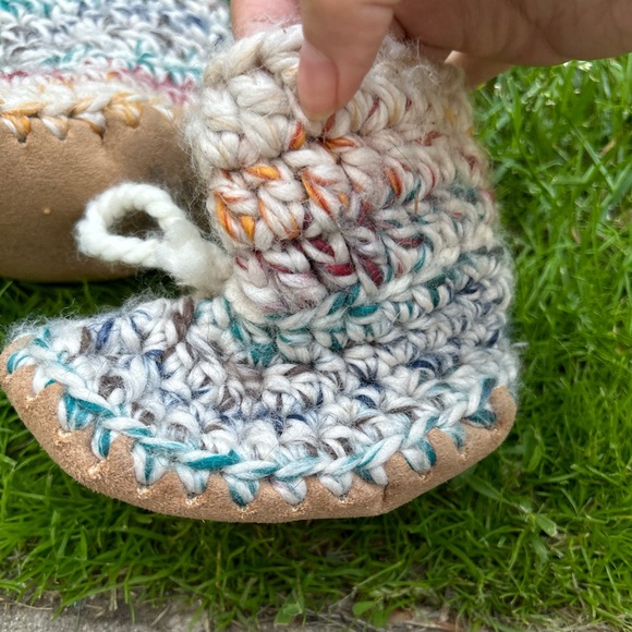 Small Shop Wool boots with fur insoles and leather soles. Size 5/6 - Picture 3 of 6